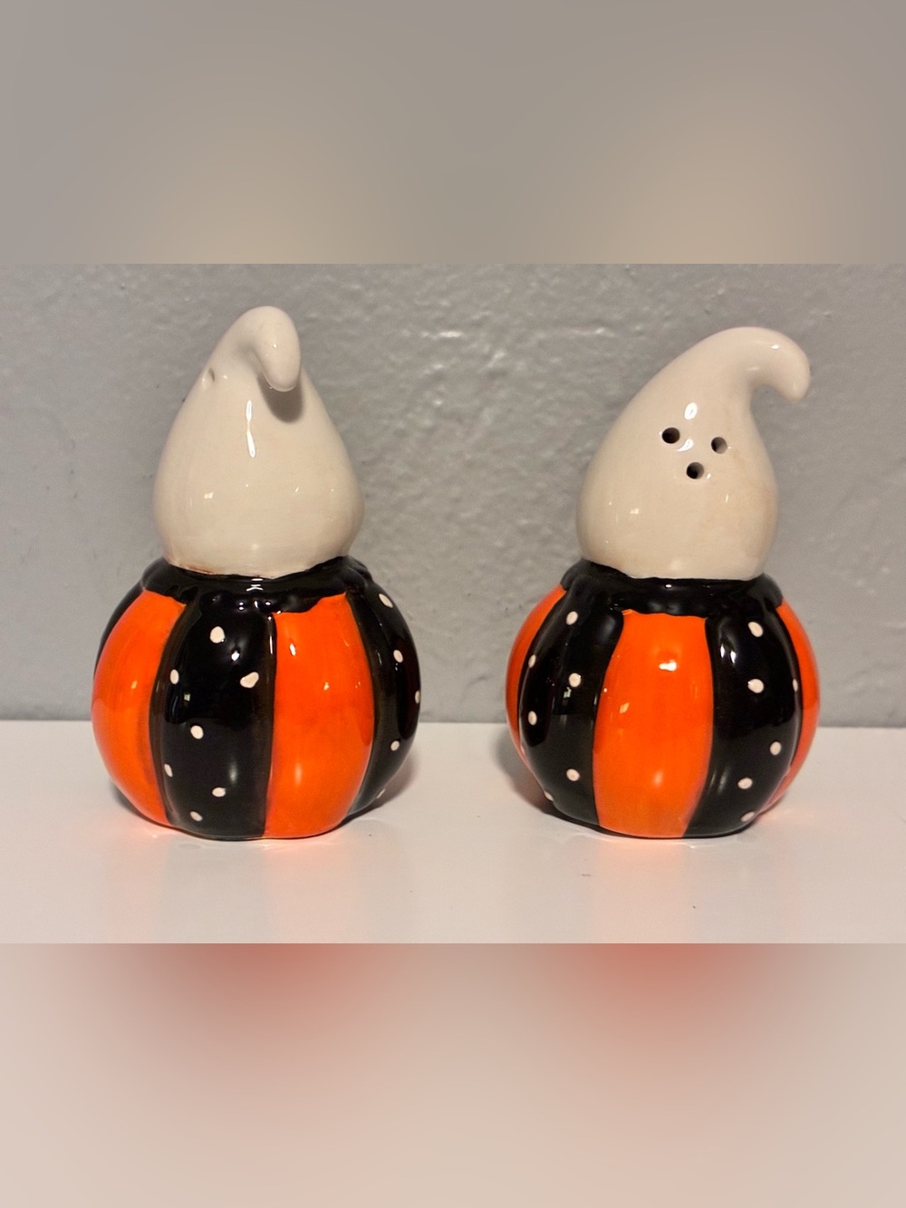 Johanna Parker Halloween Ghost Salt and Pepper Shakers - Picture 3 of 6